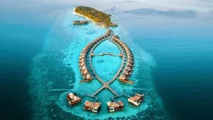 Top 9 Luxurious Hotels In Maldives